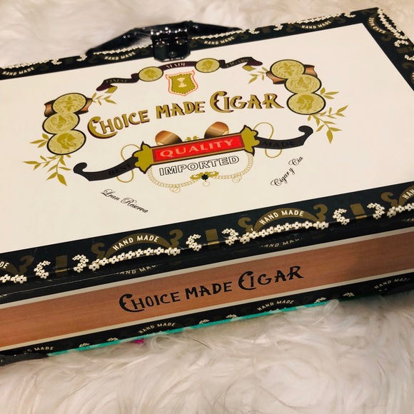 Cigar box purse/clutch - Picture 6 of 6